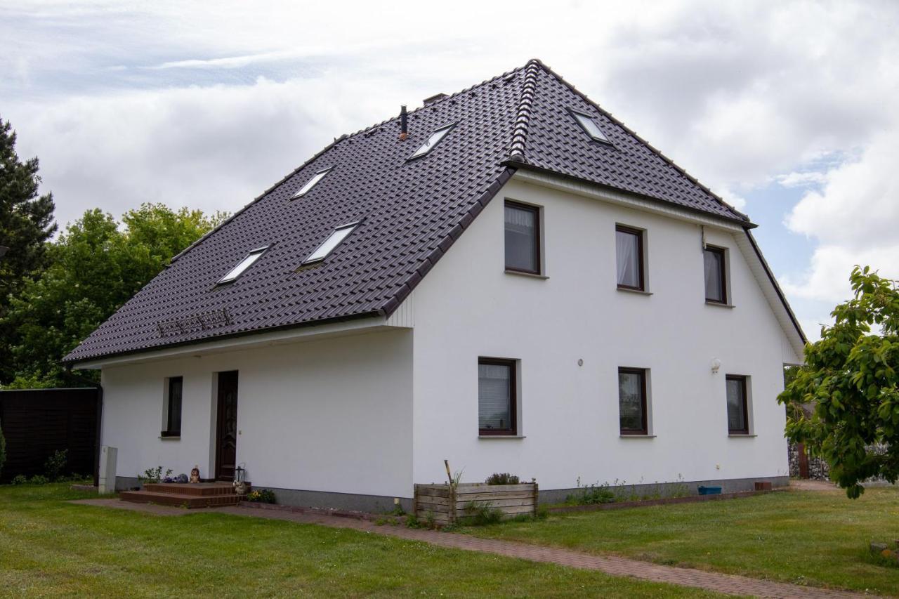 Urlaubs-Appartement Am Dorfrand วีค ภายนอก รูปภาพ