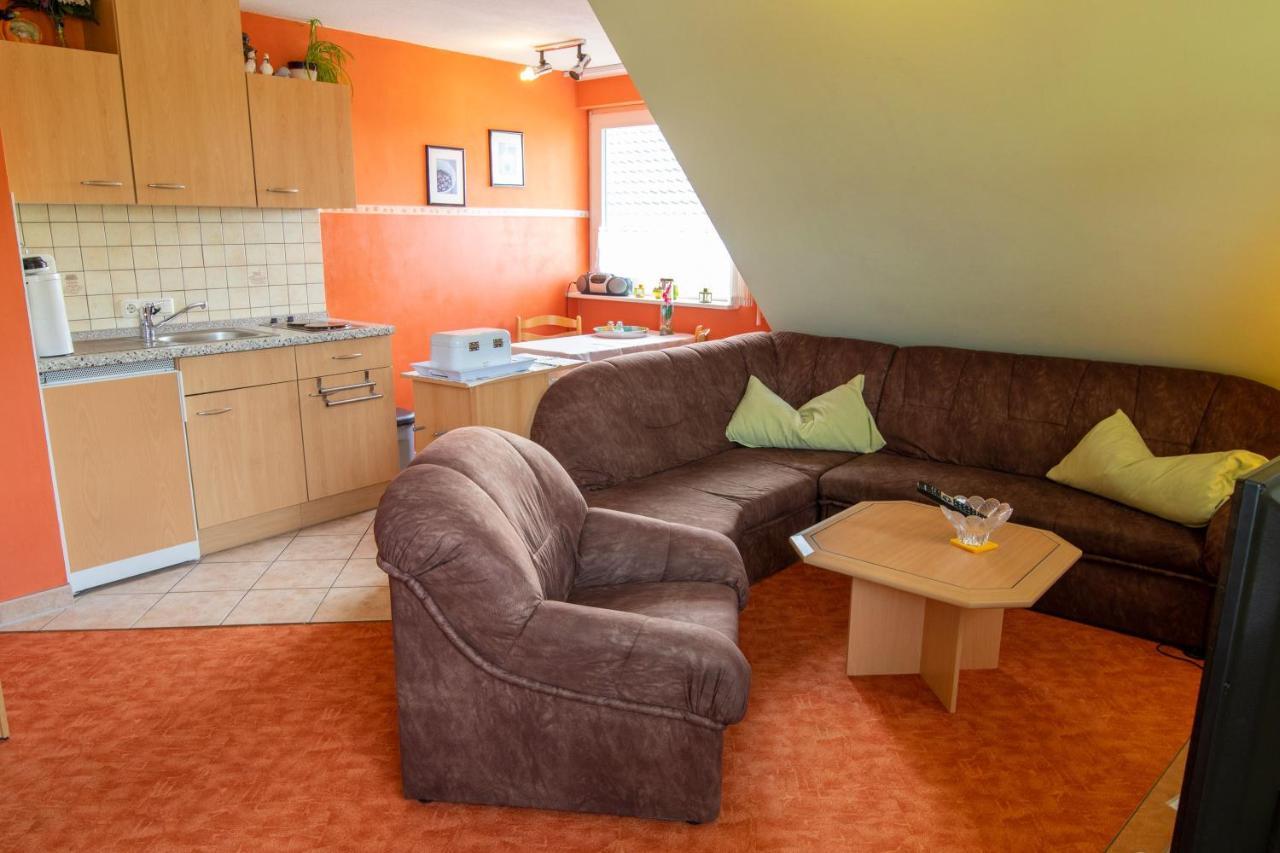 Urlaubs-Appartement Am Dorfrand วีค ภายนอก รูปภาพ