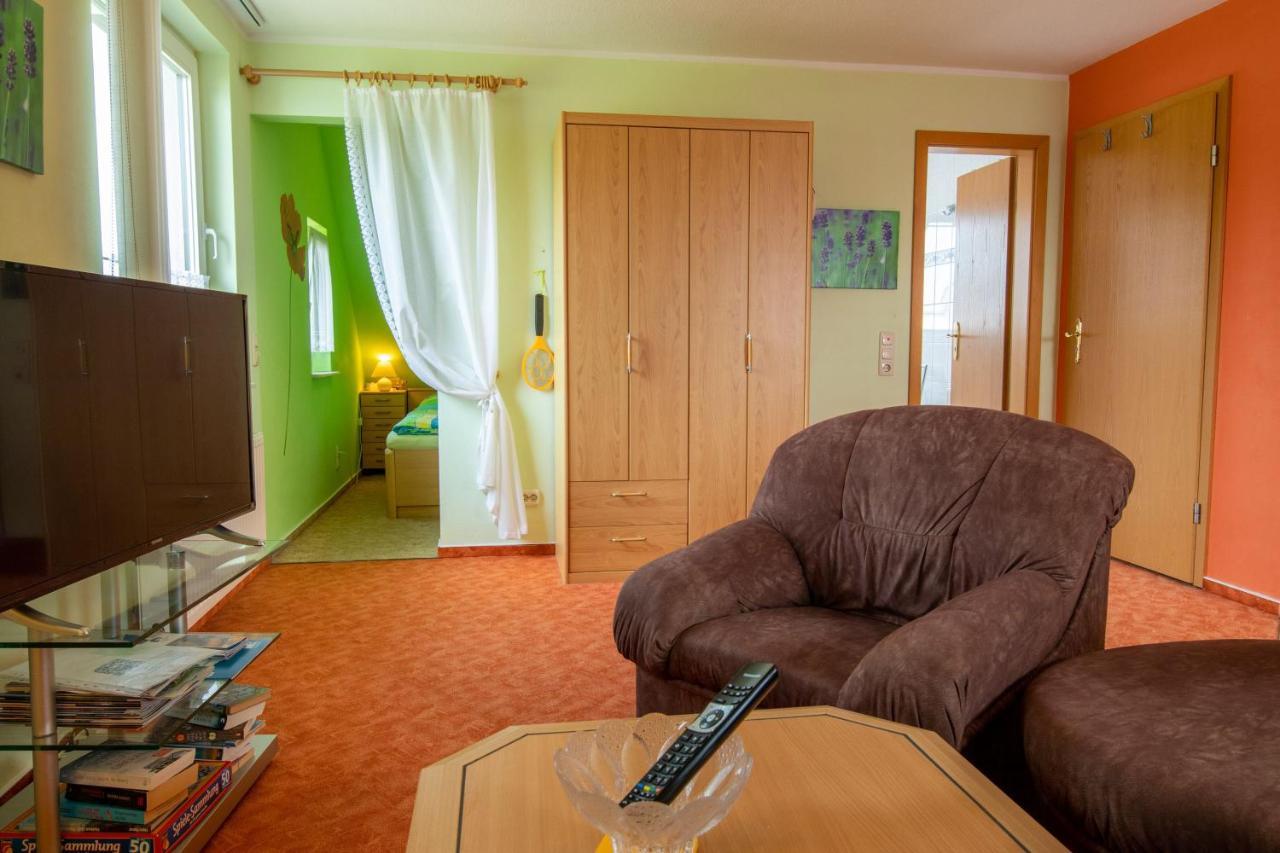 Urlaubs-Appartement Am Dorfrand วีค ภายนอก รูปภาพ